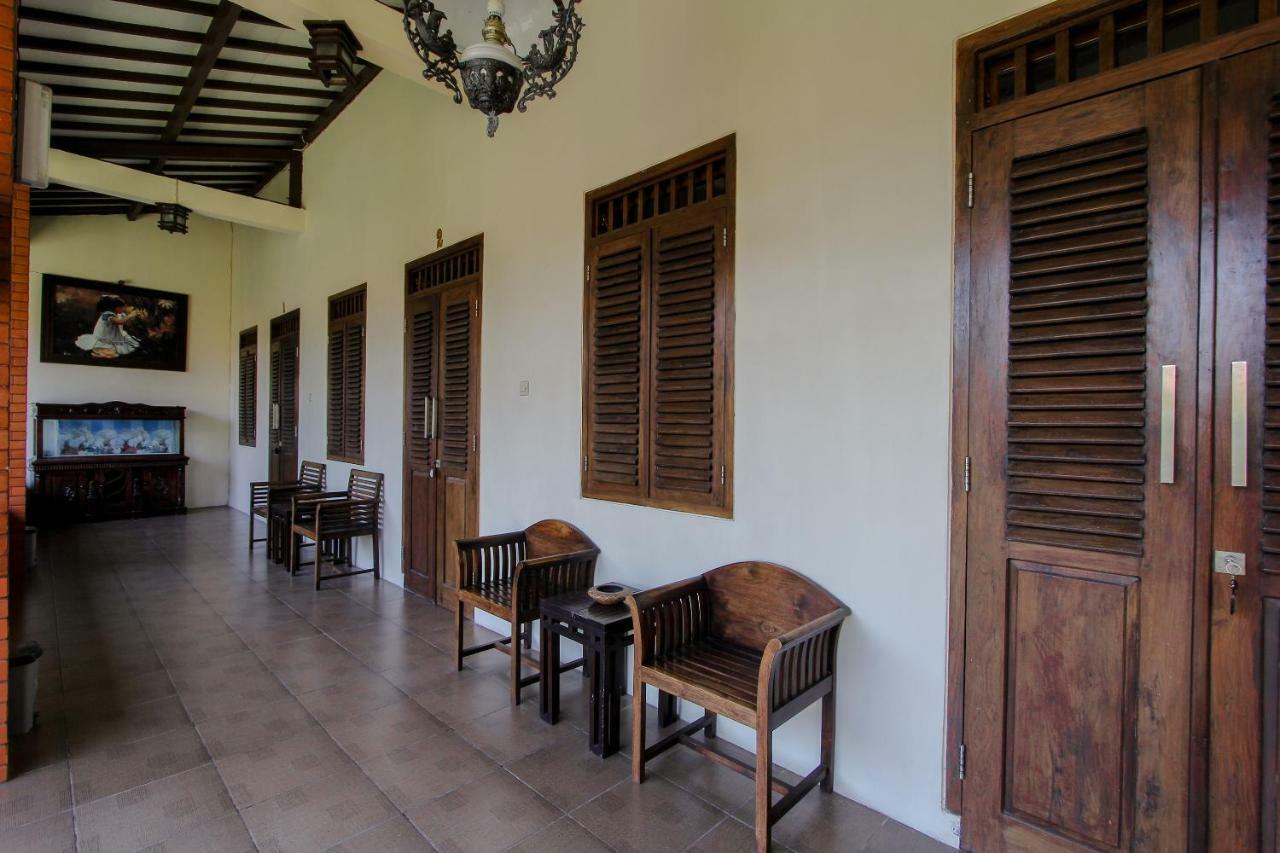 Oyo 1361 Singosari Family Residence Banyuwangi  Exteriér fotografie