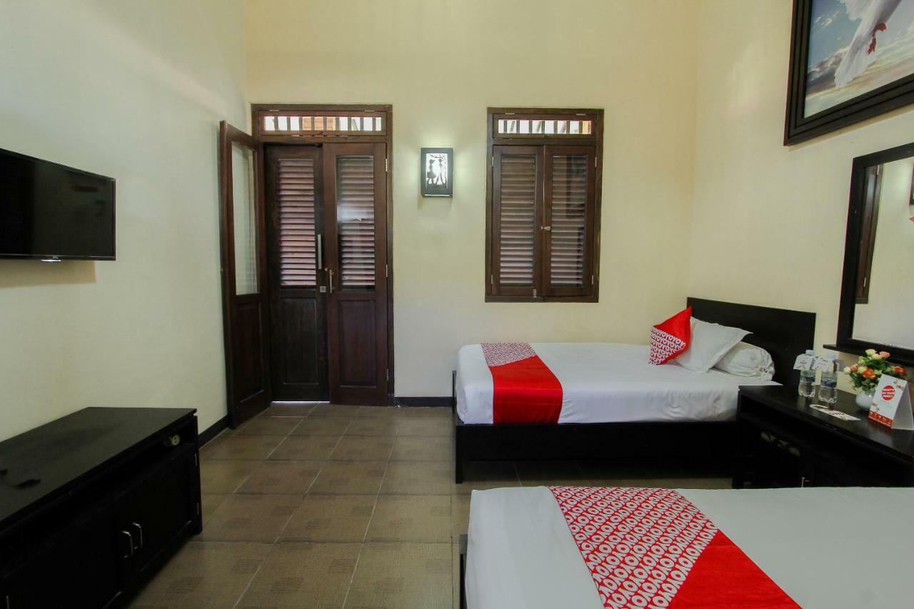 Oyo 1361 Singosari Family Residence Banyuwangi  Exteriér fotografie