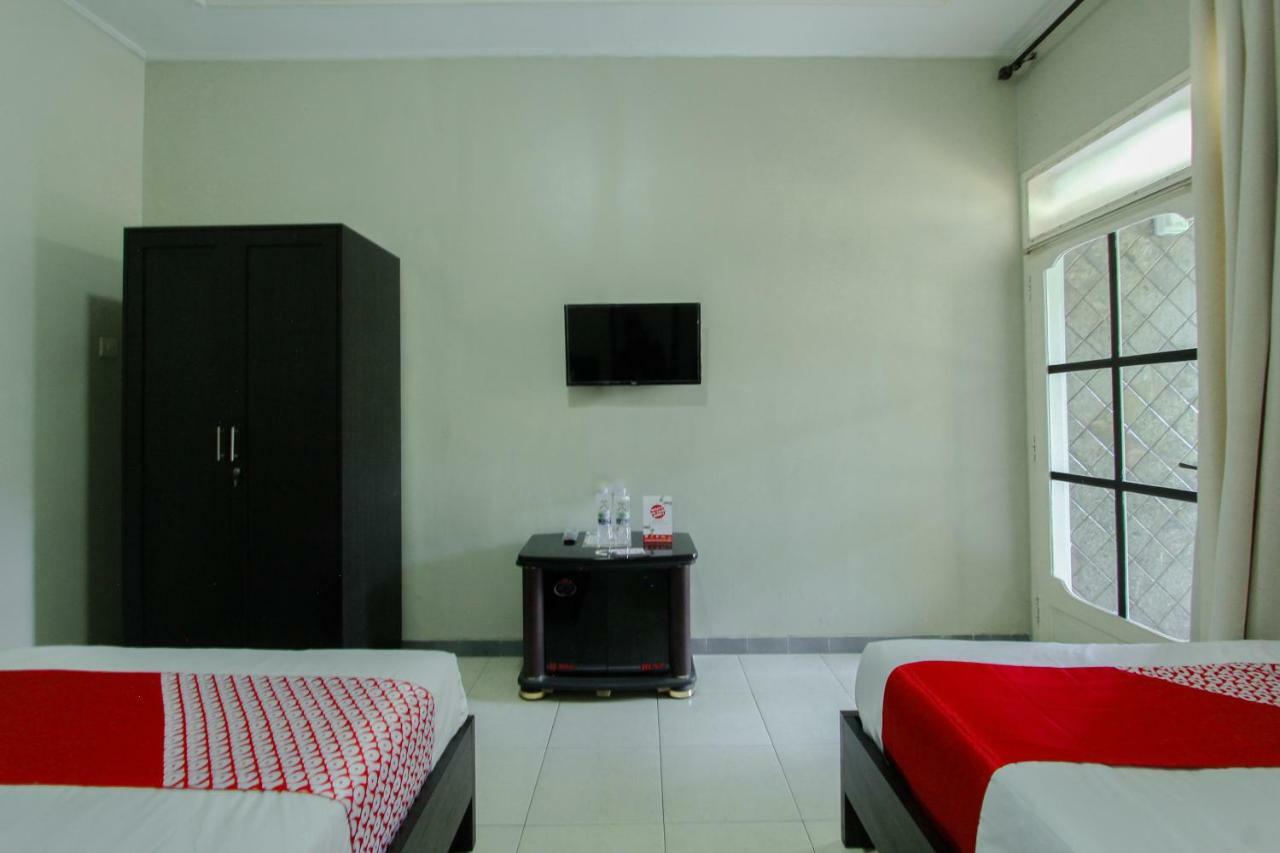 Oyo 1361 Singosari Family Residence Banyuwangi  Exteriér fotografie