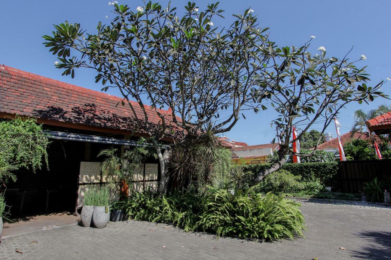 Oyo 1361 Singosari Family Residence Banyuwangi  Exteriér fotografie