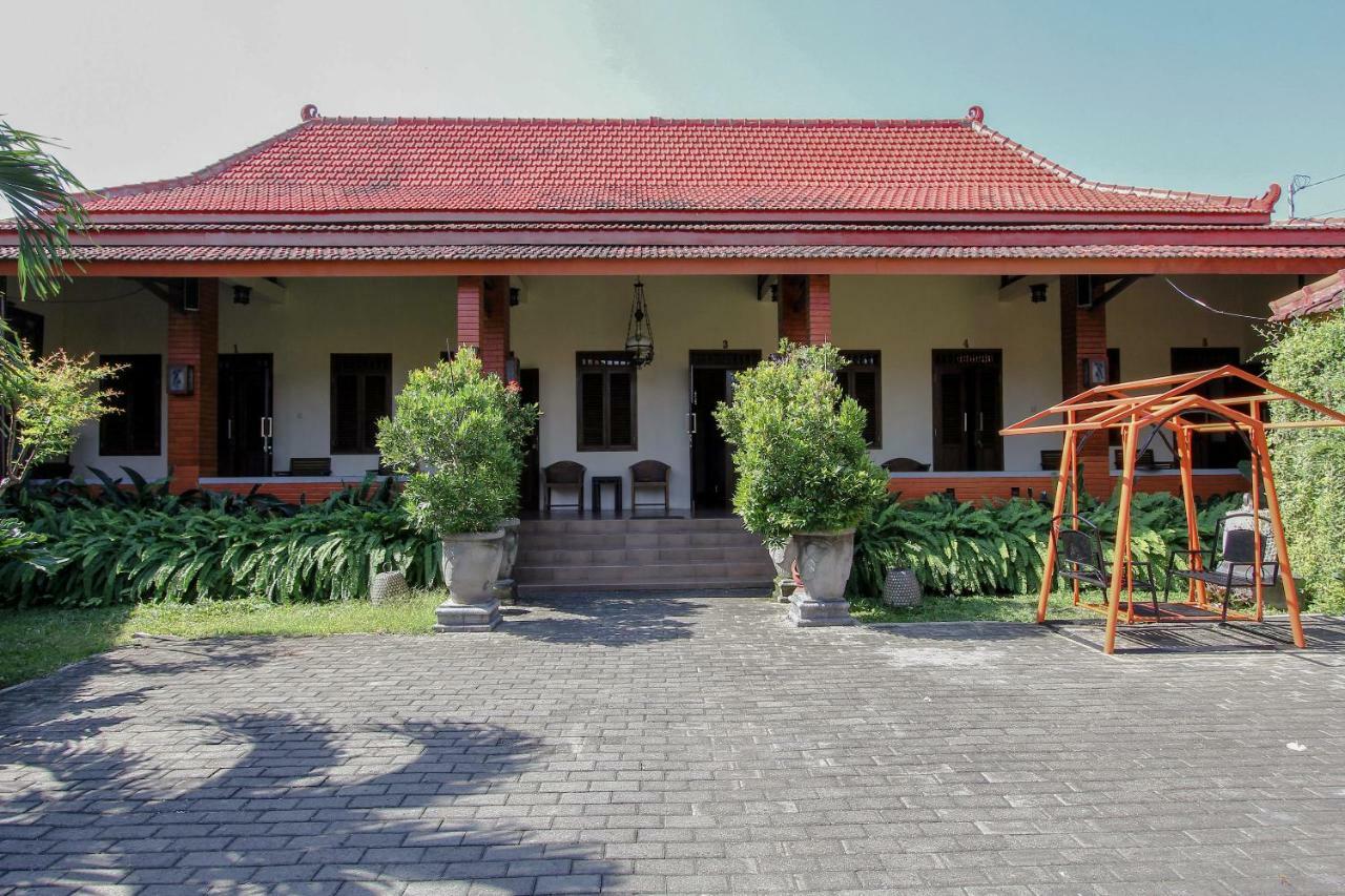 Oyo 1361 Singosari Family Residence Banyuwangi  Exteriér fotografie